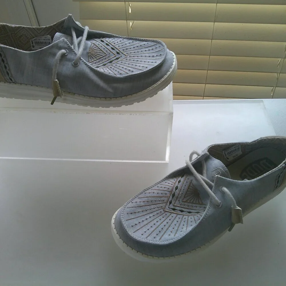 HEY  DUDE Wally Gray Chambray Slip On Shoes Mens 11 Lightweight Comfort Summer